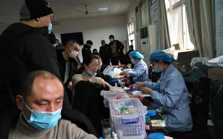 点滴热血汇聚，，，，，Ag亚洲集团爱心传递